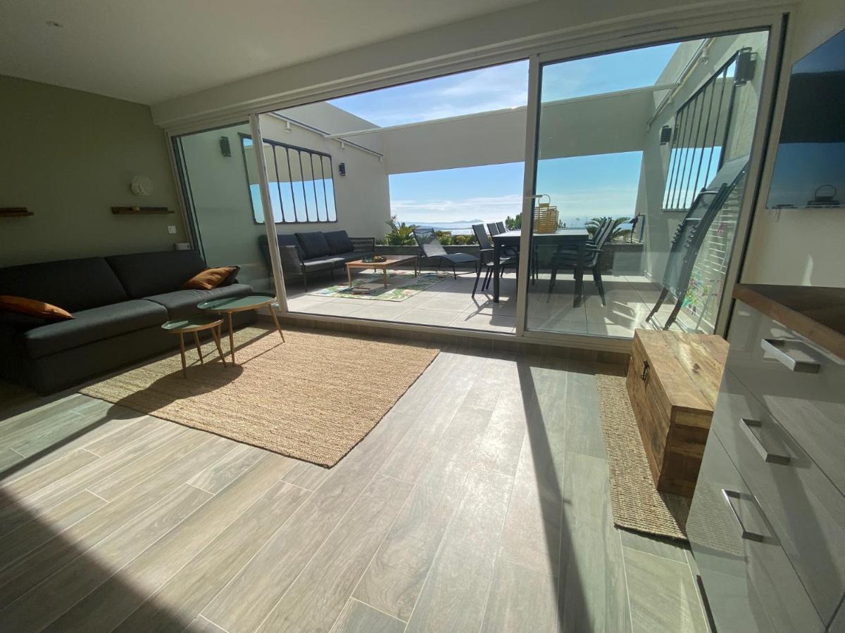 Superbe T2 44M2 - Grande Terrasse Vue Mer Panoramique Exceptionnelle Piscine - Parking Bandol Exterior foto